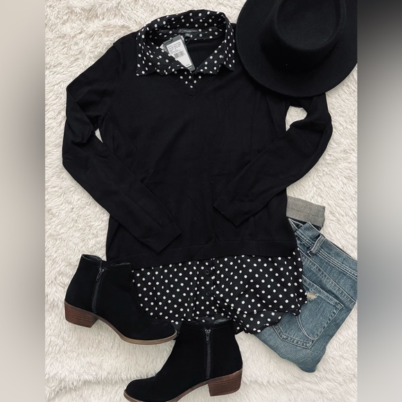 Adrianna Papell Tops - Knit long sleeve built in polka dots pattern button down collared shirt look
